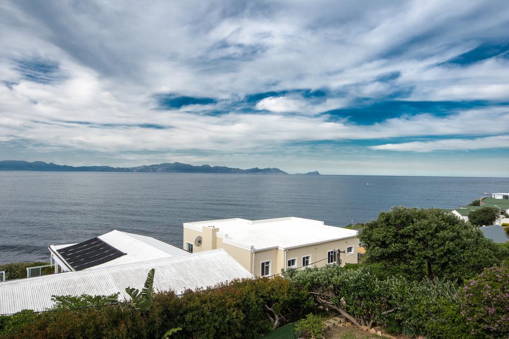 Quarterdeck Holiday Apartment Cape Town Bagian luar foto